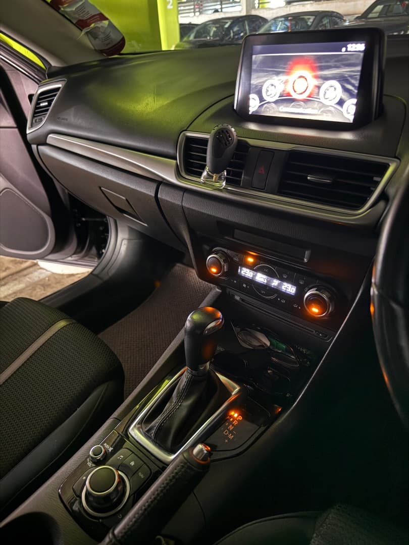 Mazda 3 2017 Automatic thumbnail 5