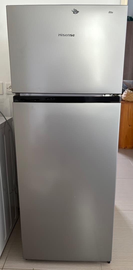 Hisense 205L Refrigerator Silver thumbnail 2