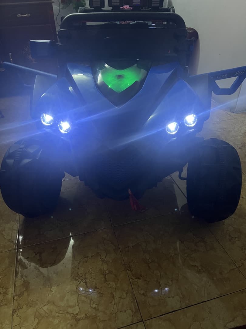 E-Force 500 Kids Electric Ride-On Car Blue thumbnail 2